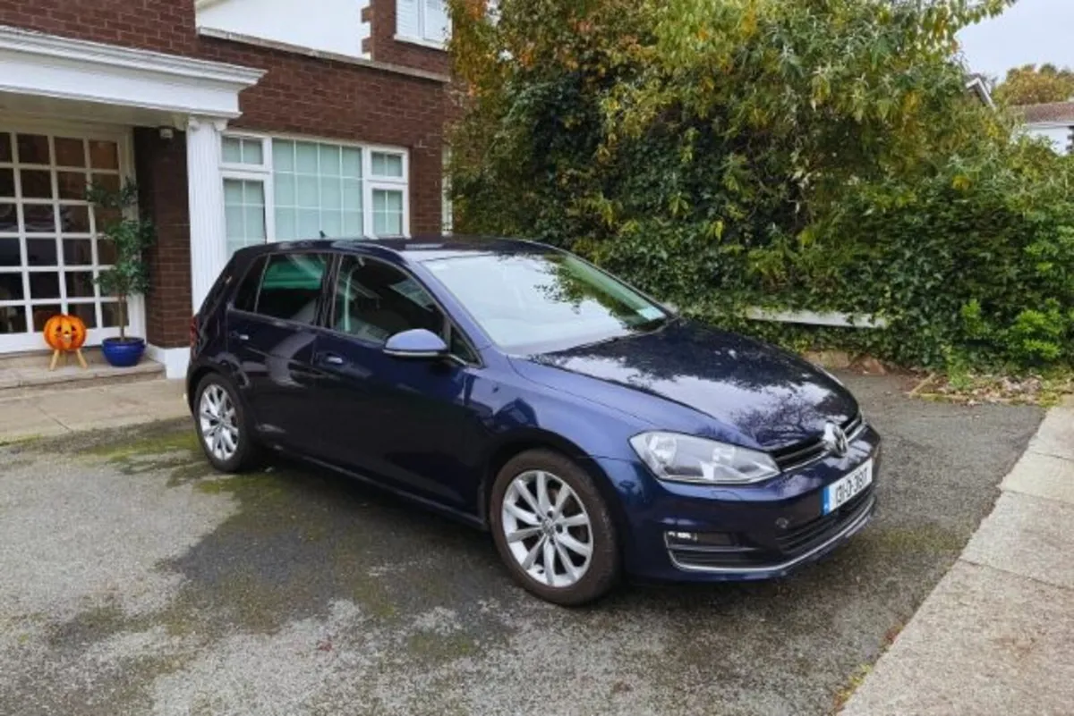 Volkswagen Golf 2.0 TDi Bluemotion - Image 1