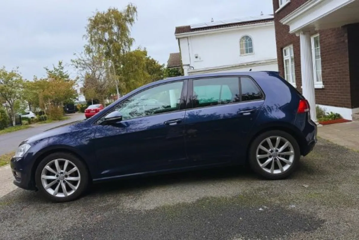 Volkswagen Golf 2.0 TDi Bluemotion - Image 4