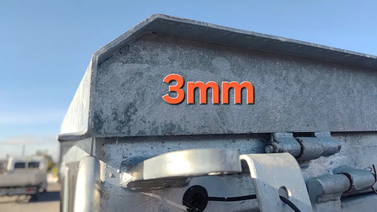 MF 135 CAB  FULLY GALVINISED - Image 3