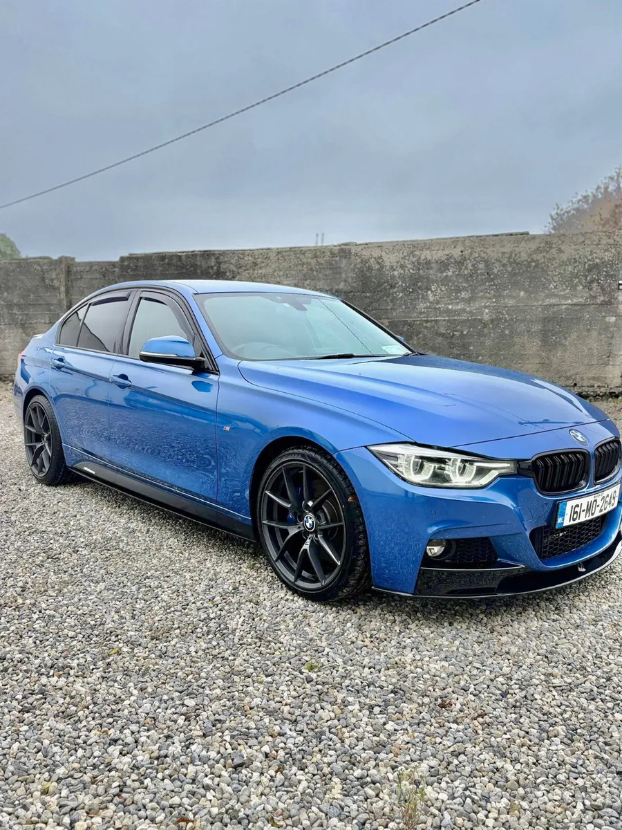 BMW 3-Series 2016 - Image 2