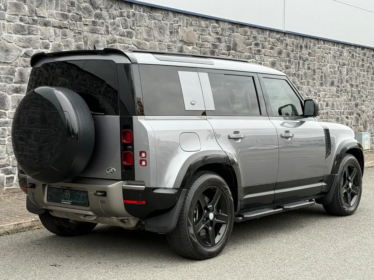 2021 Land Rover Defender 110 X-Dynamic SE P400e - Image 2