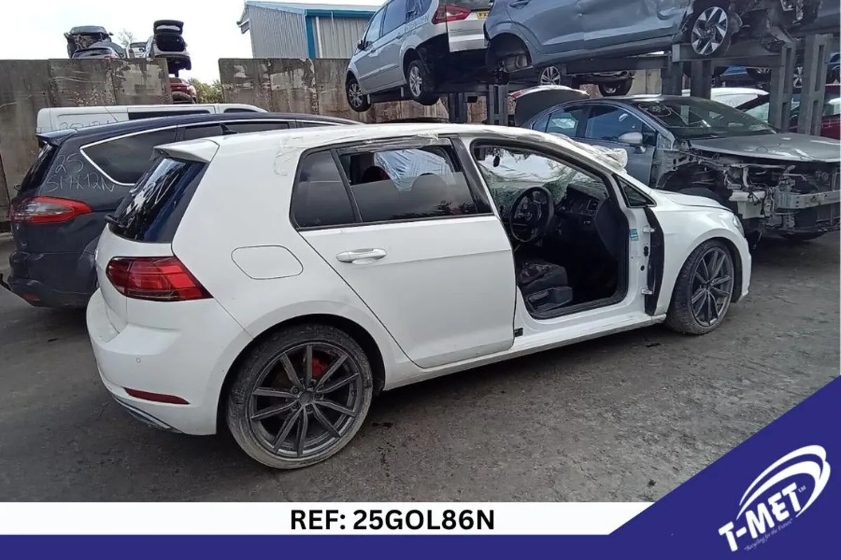 2018 VOLKSWAGEN GOLF BREAKING FOR PARTS - Image 4