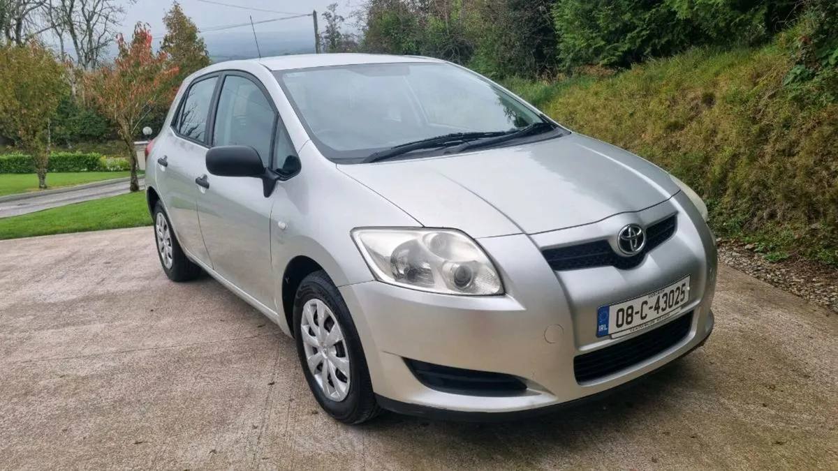TOYOTA AURIS 1.4 DIESEL FULLY REFURBISHED - Image 4