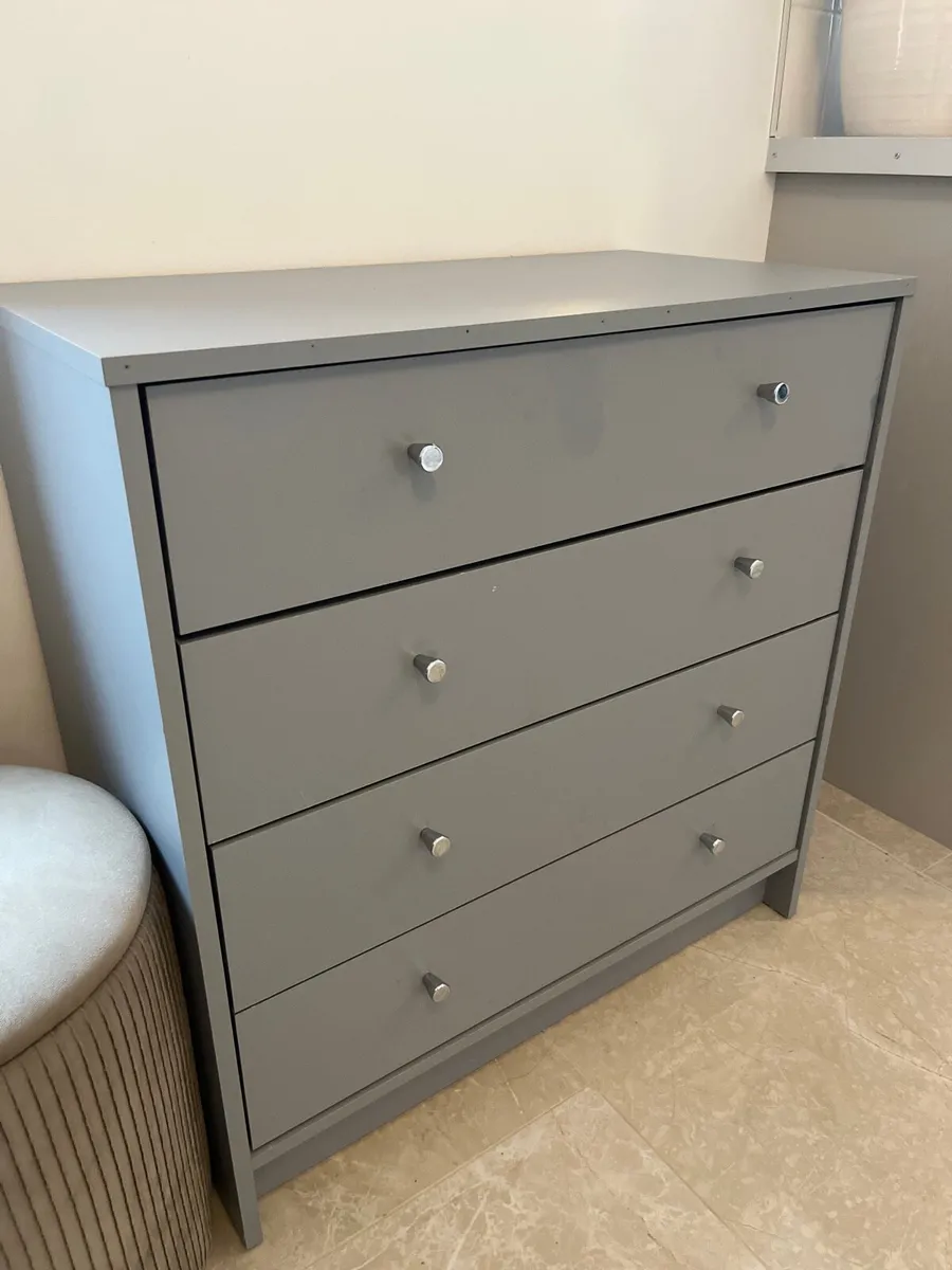 Chest of Drawers - Image 1