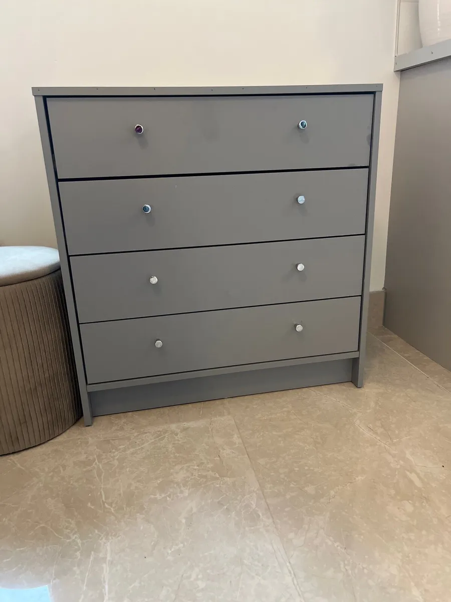 Chest of Drawers - Image 3