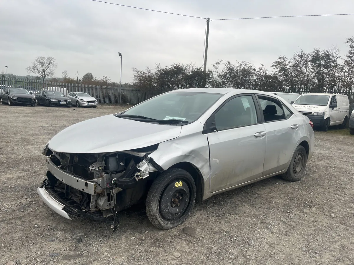 2016 Toyota Corolla - Image 3