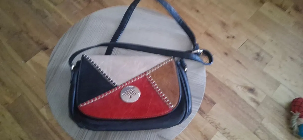 Almost New bags - Image 2