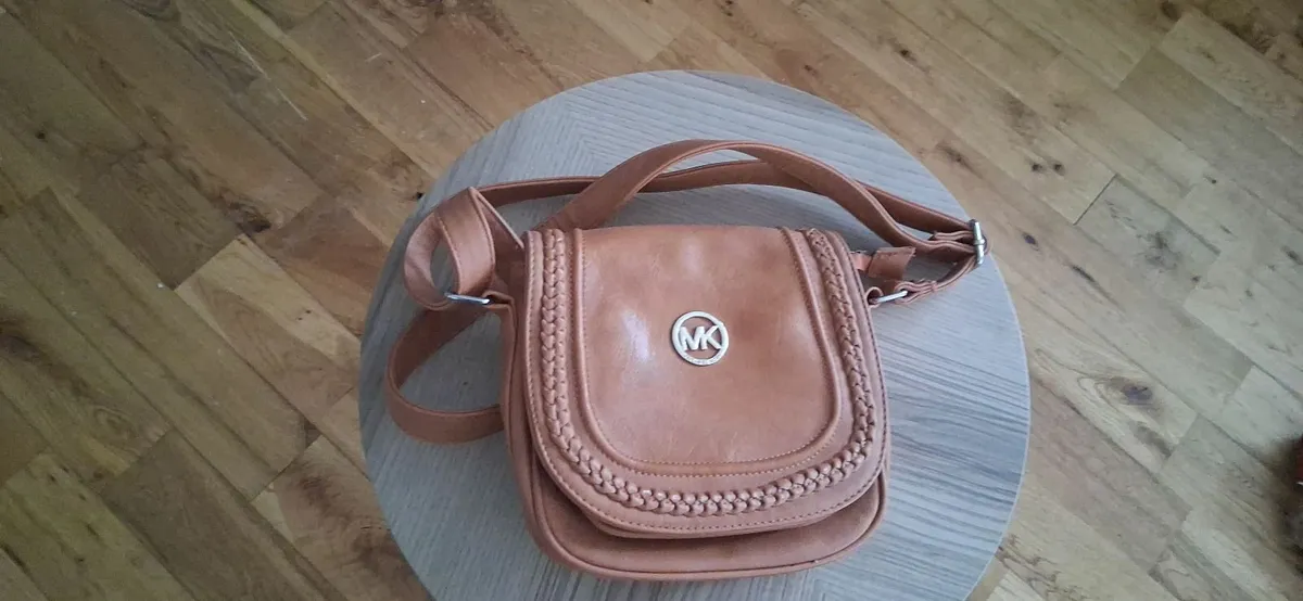 Almost New bags - Image 4