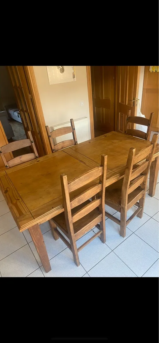 Table and 6 Chairs