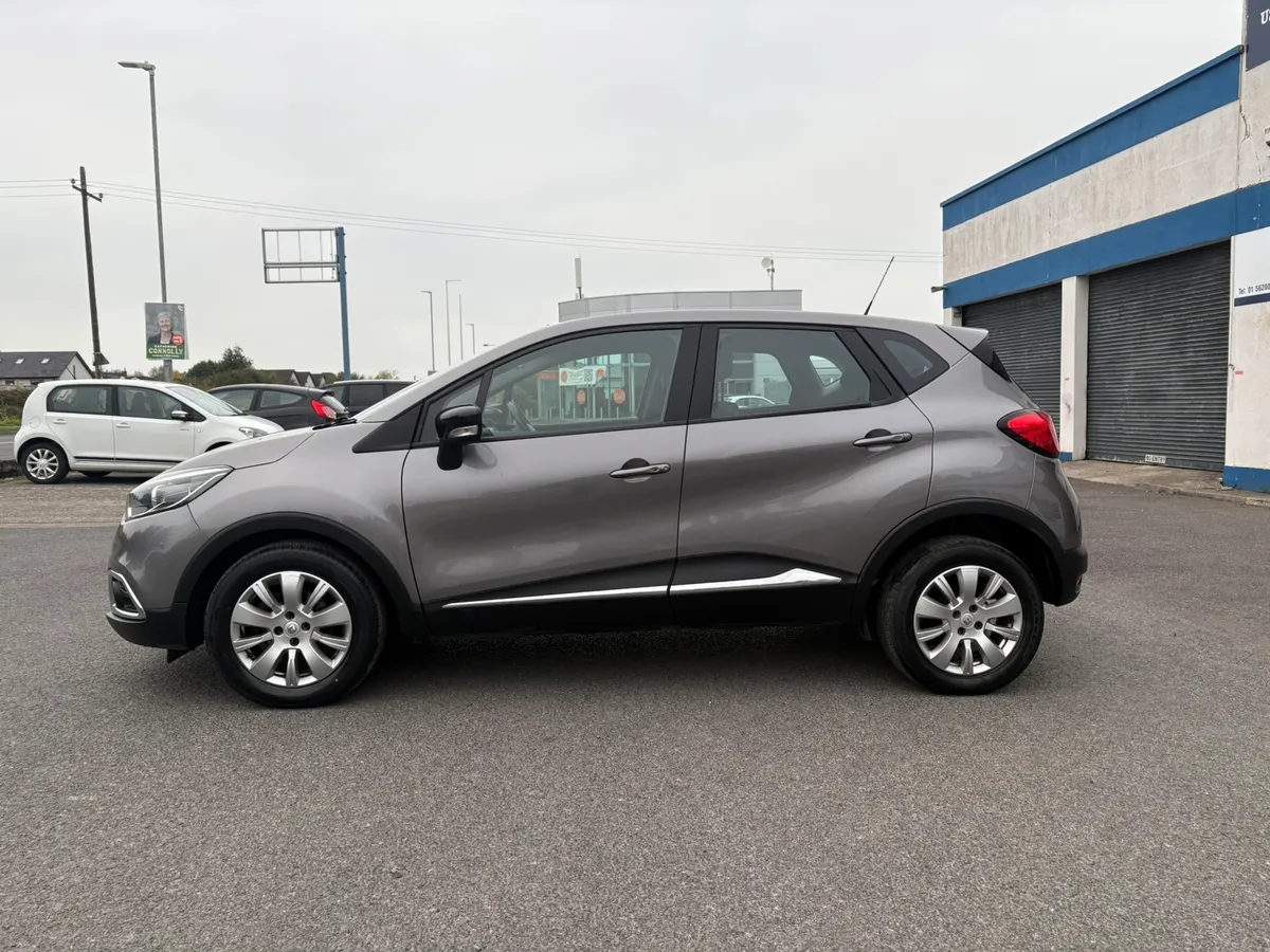 Renault Captur 2016//DIESEL //EXCELLENT CAR - Image 3