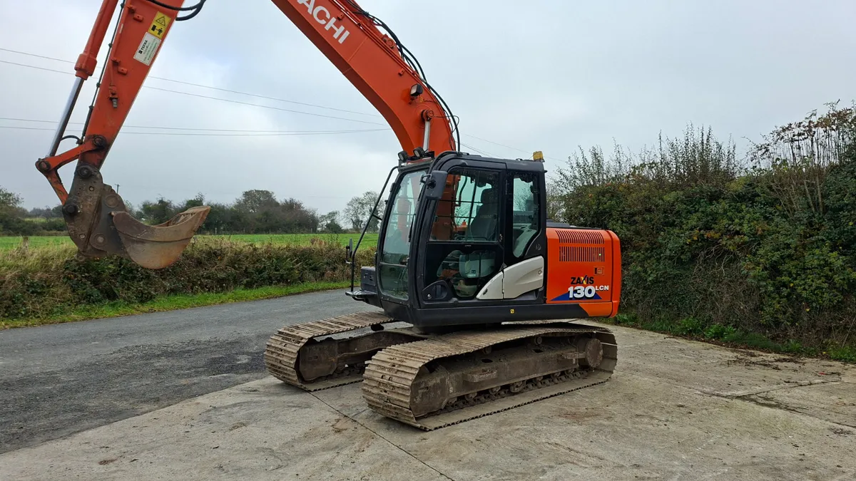 2018 Hitachi 130.6 - Image 2