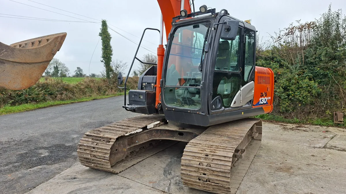 2018 Hitachi 130.6 - Image 4
