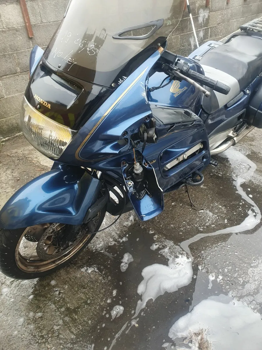 Honda pan European - Image 4