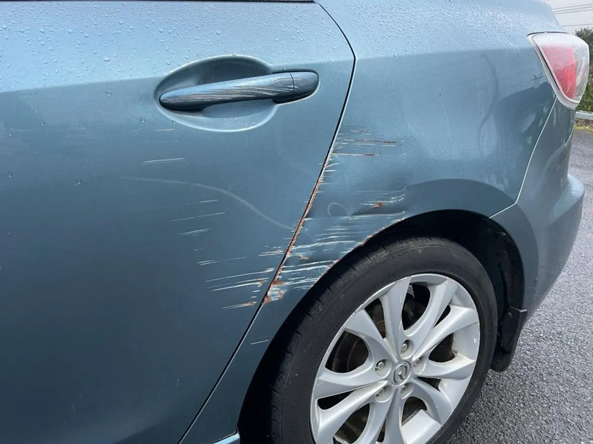 Mazda 3 - Image 2