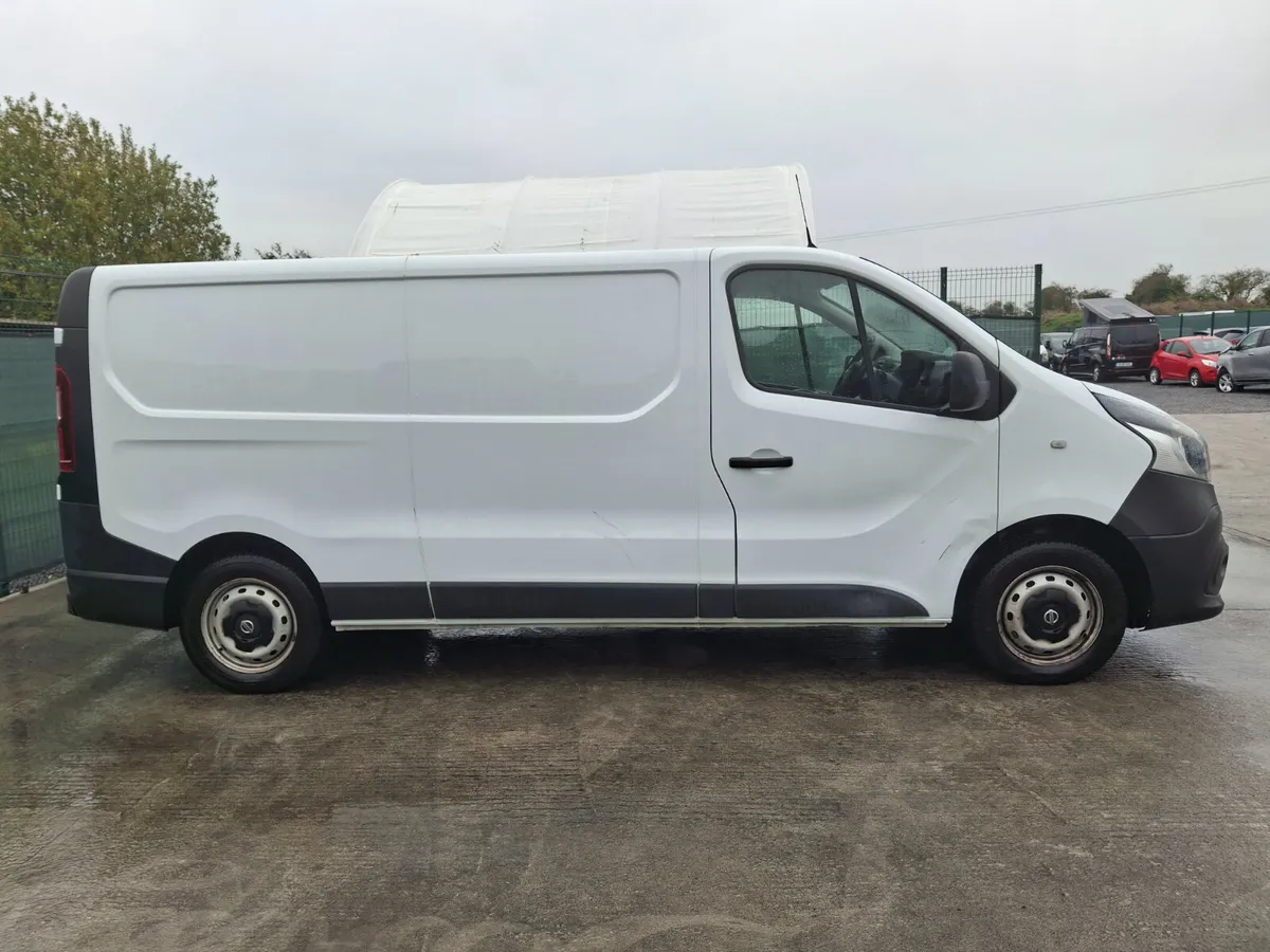 201 Nissan NV300  2.0 Diesel - Image 3
