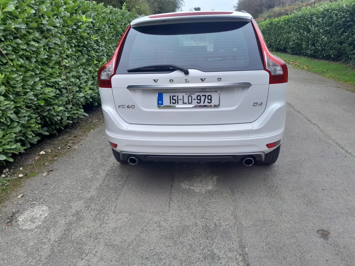 151 VOLVO  XC 60 D4 - Image 2
