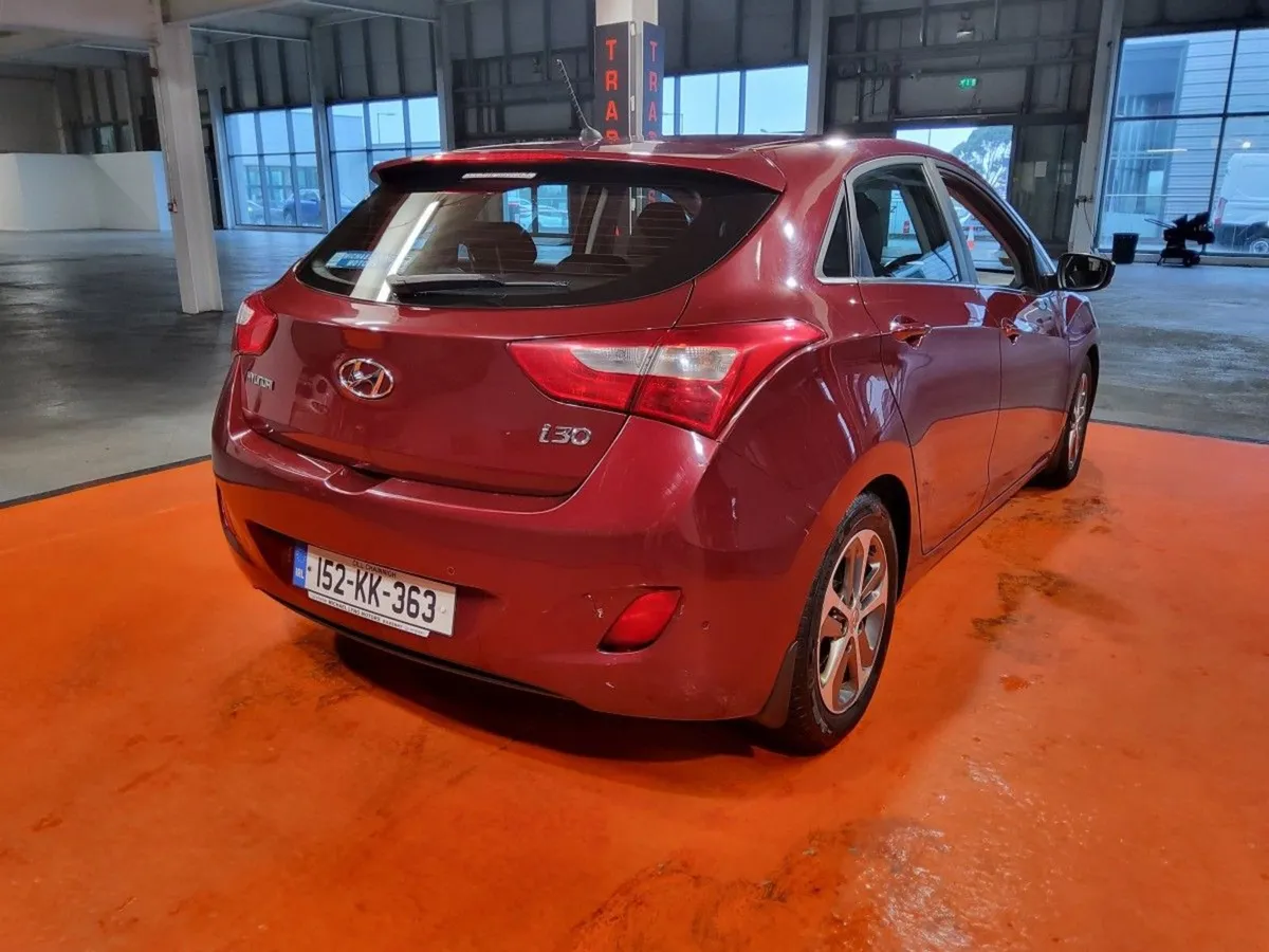 Hyundai i30 1.6 Diesel Deluxe Auto - Image 4
