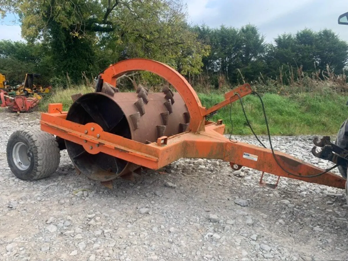 GRASS SPIKER 8' X 48" - Image 1