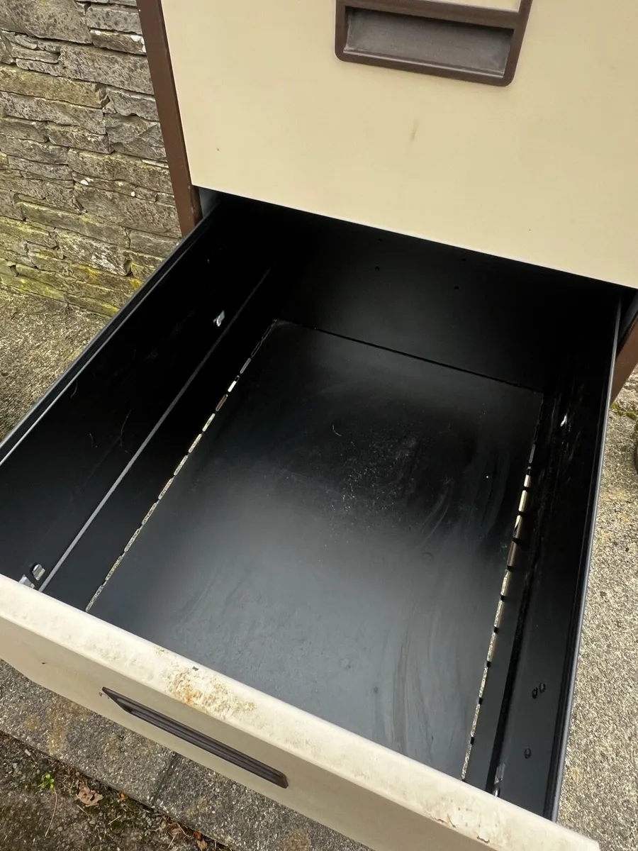 Filing Cabinet - Image 3
