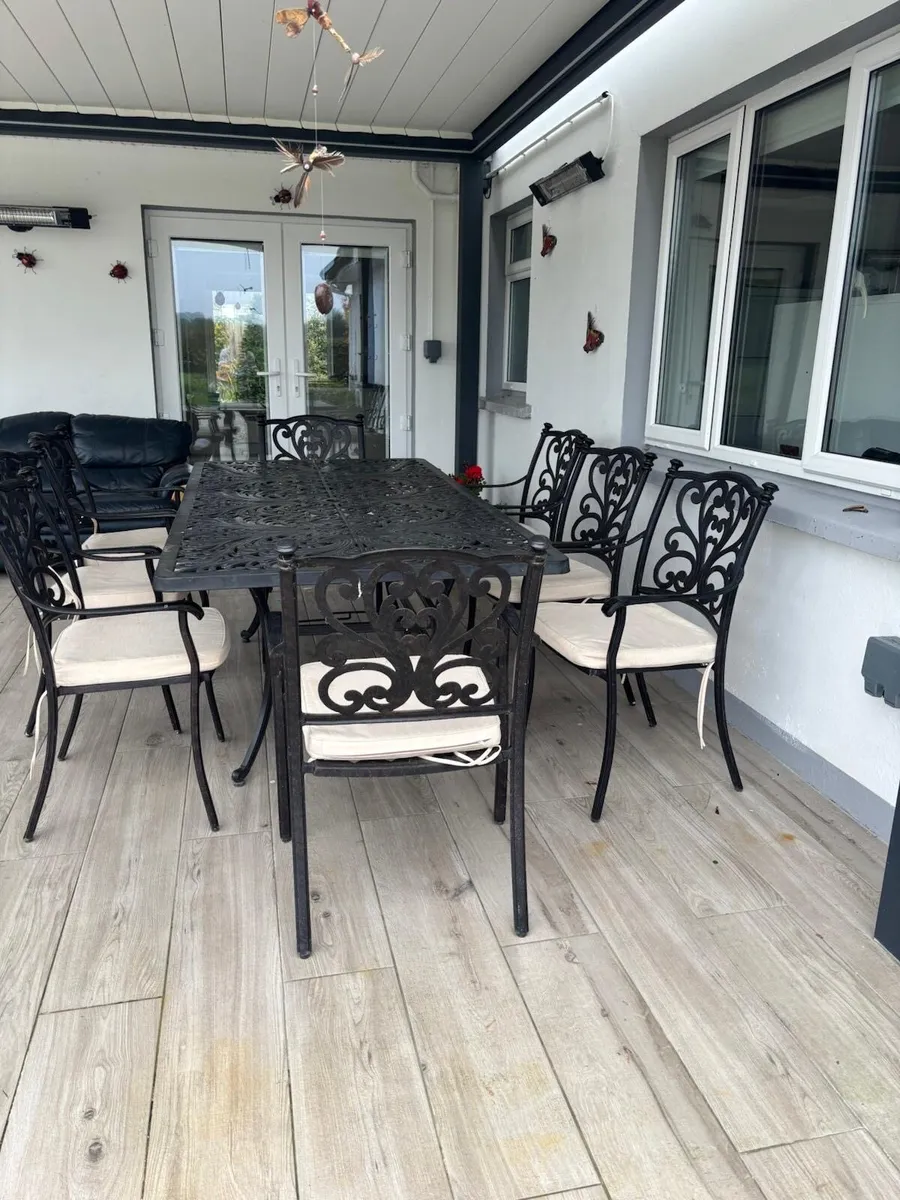 Outdoor Table & Chairs - Image 4
