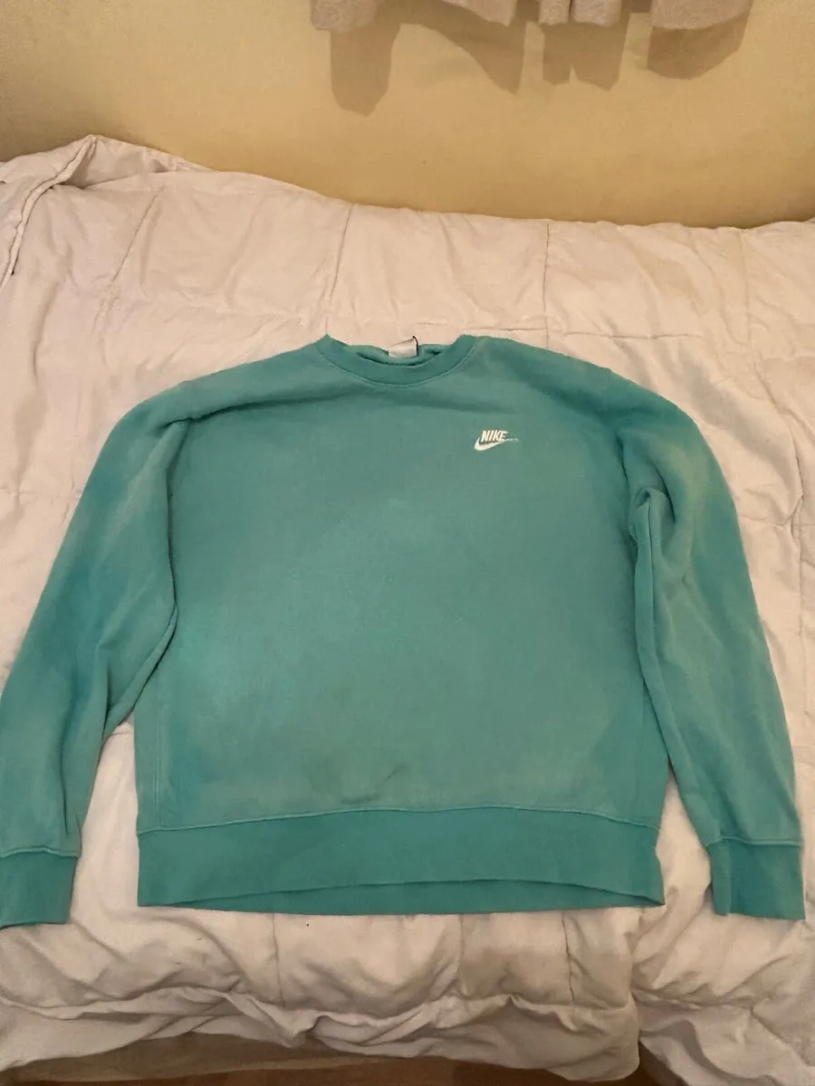 Nike crewneck - Image 1