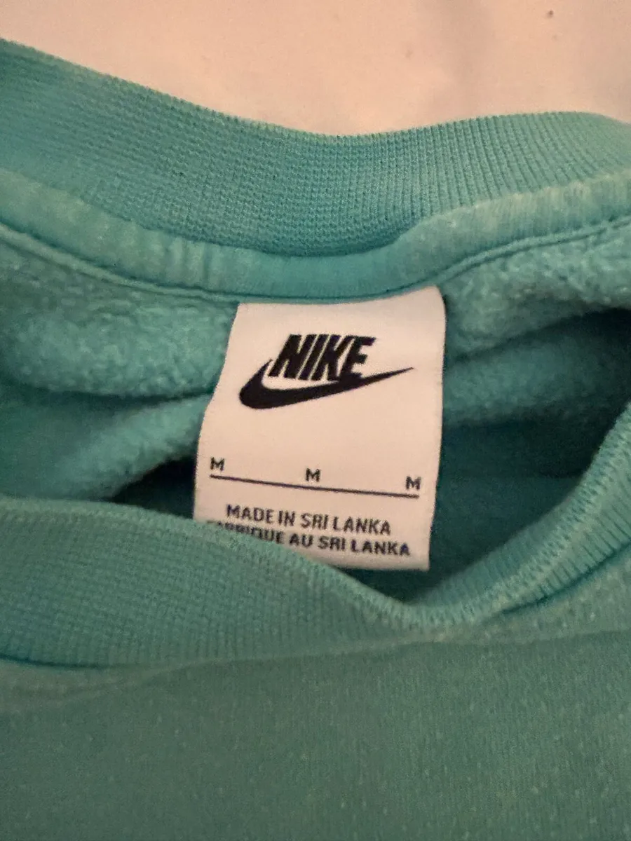 Nike crewneck - Image 2