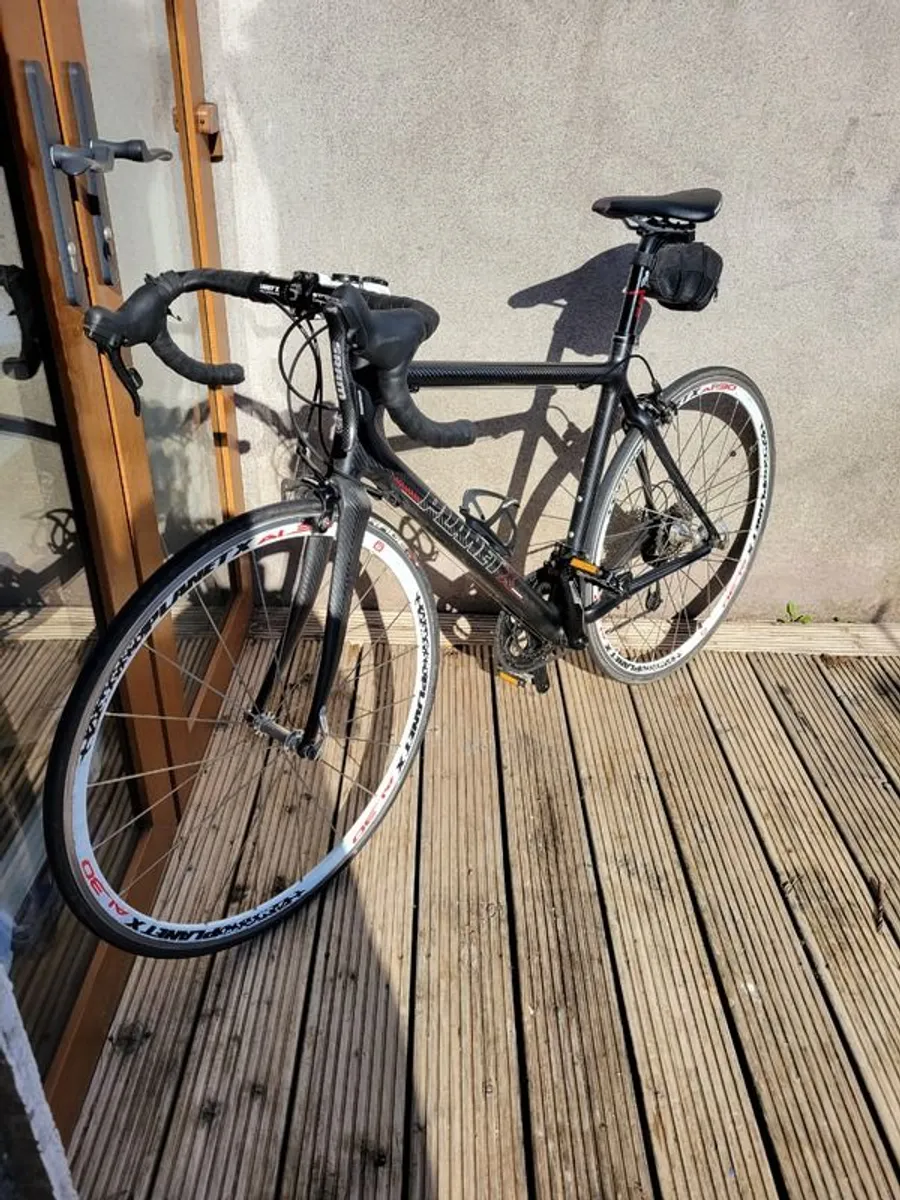 Pro Carbon Road Bike - SRAM Rival - Size 56cm (Large) - Full Package! - Image 3