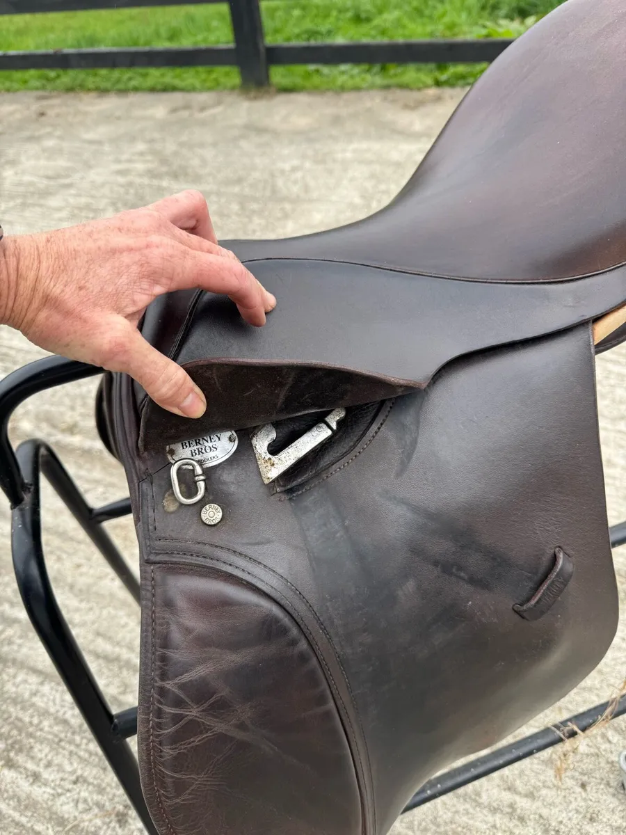 Saddles surplus to requirements - Image 4