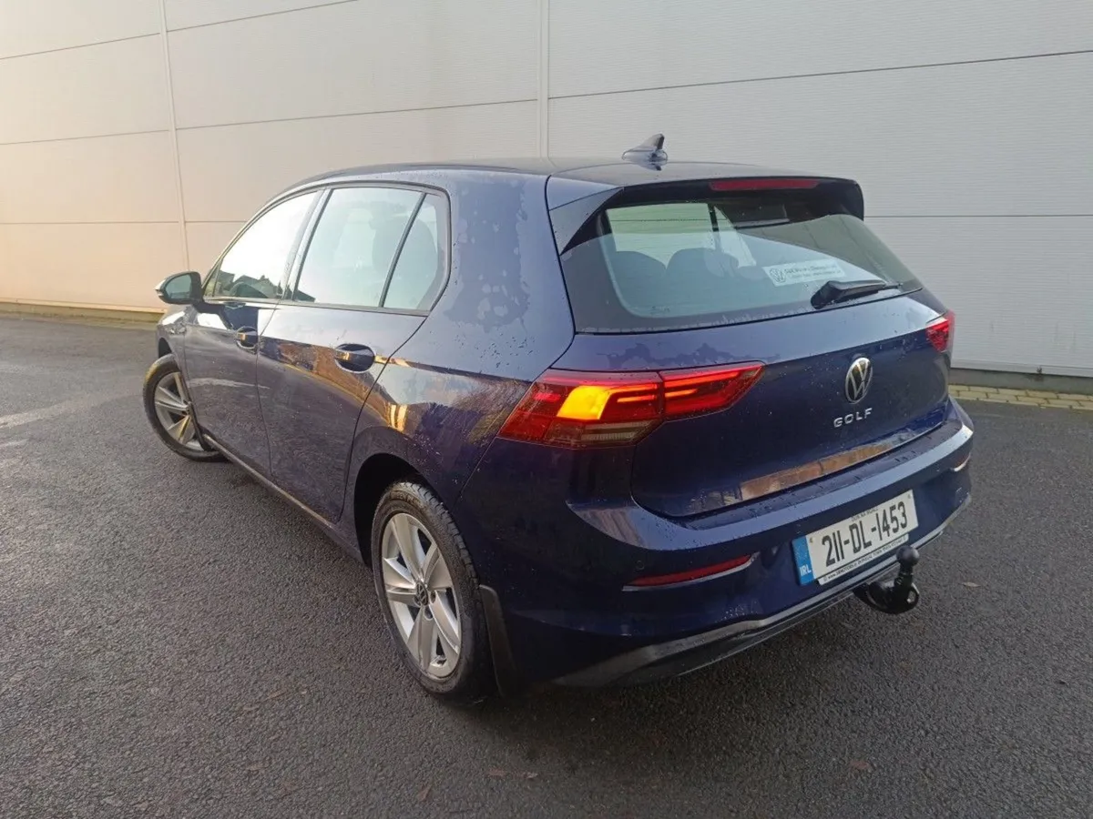 Volkswagen Golf 2.0 TDI 115HP Life DSG Auto 5dr - Image 3
