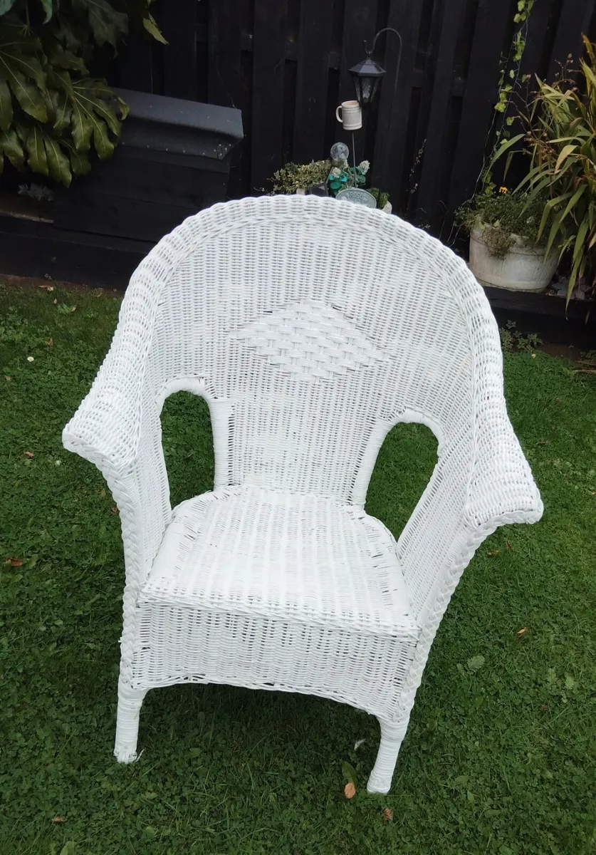 Wicker Chair - Image 1