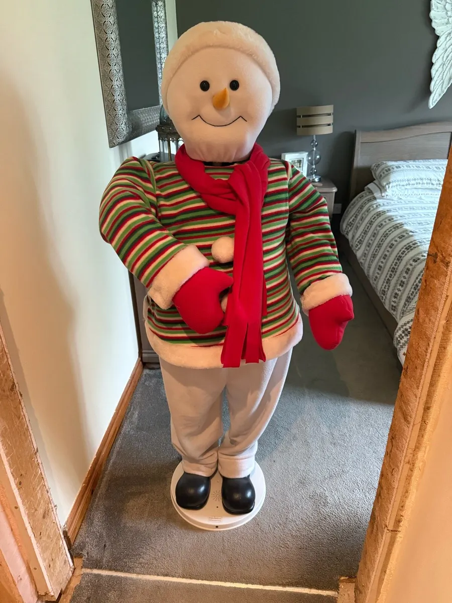5 foot Singing Dancing Snowman - Image 2