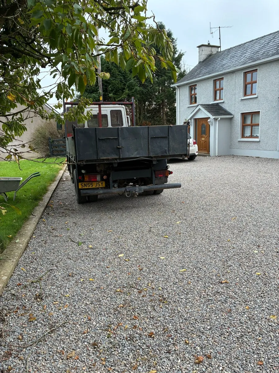 2005 IVECO Tipper - Image 3
