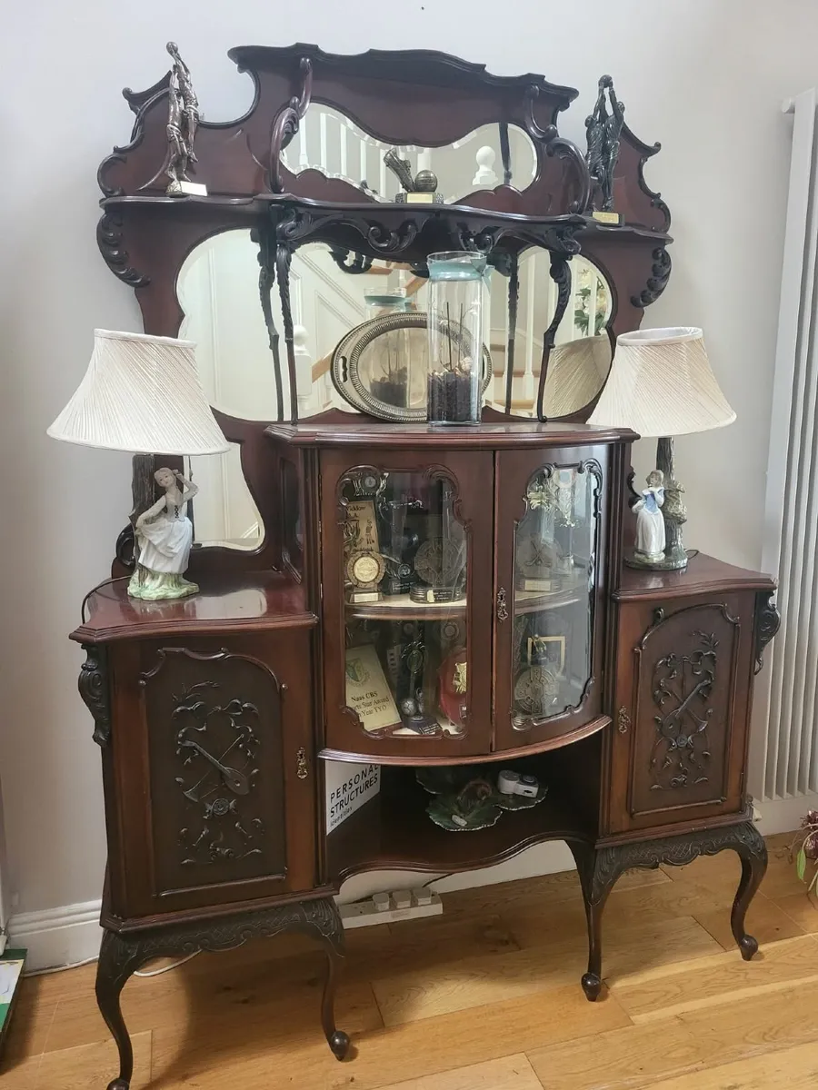 Chiffonier