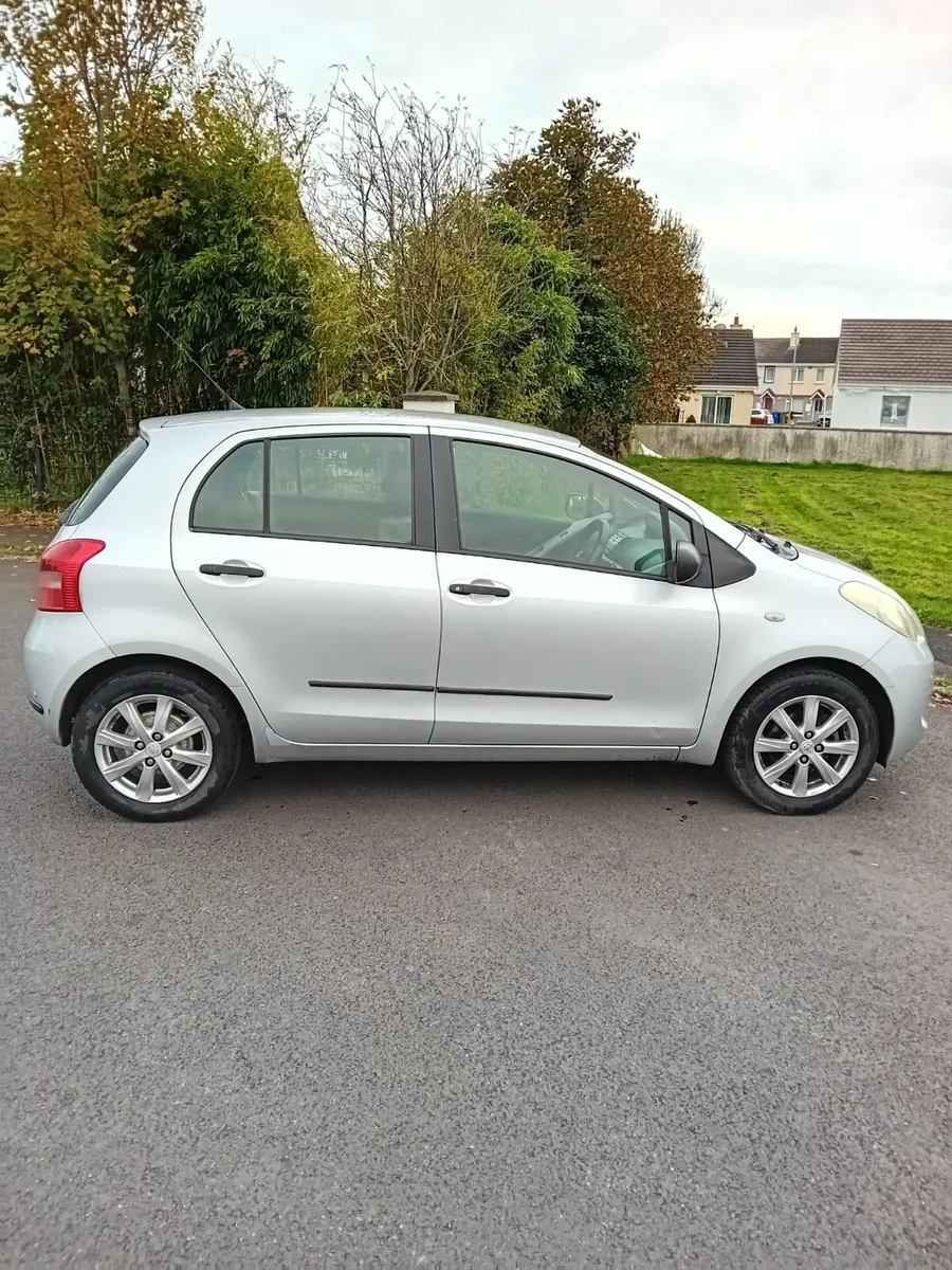 Toyota Yaris 2006 - Image 4