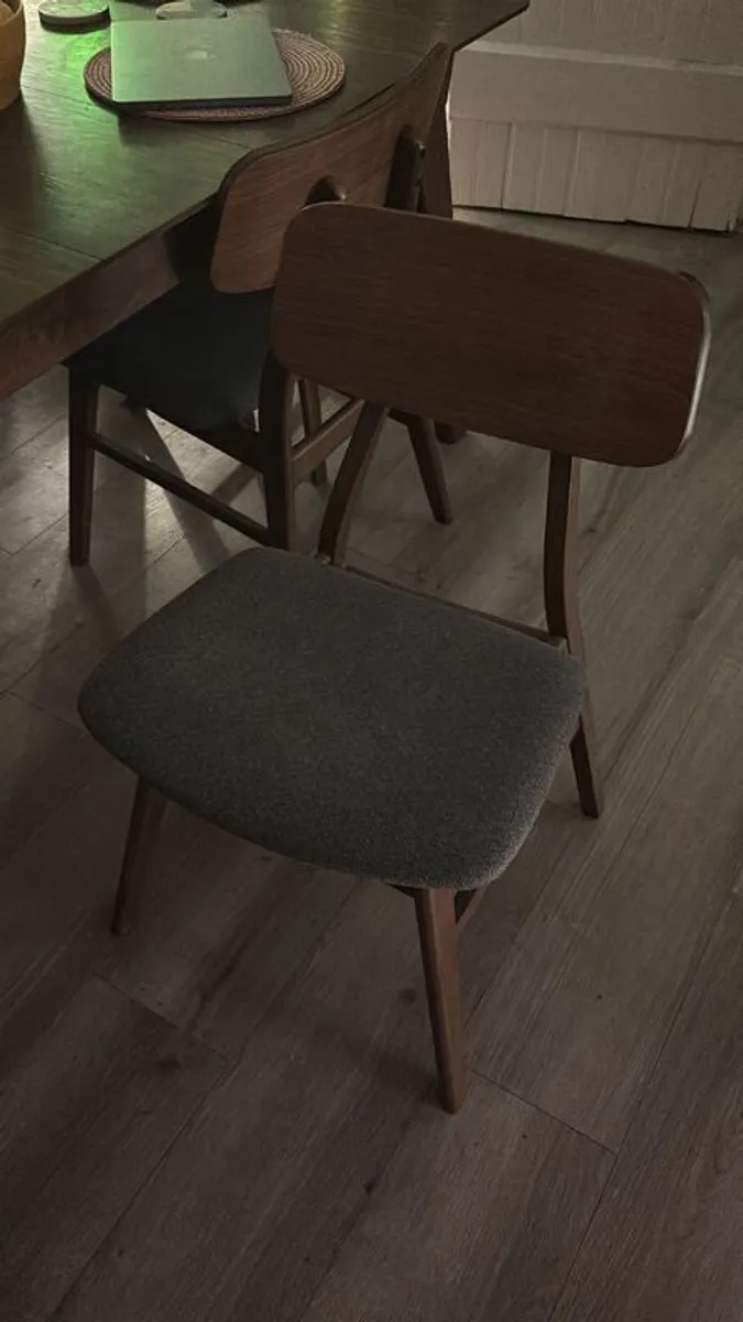 5 Dining Room Chairs - Image 2