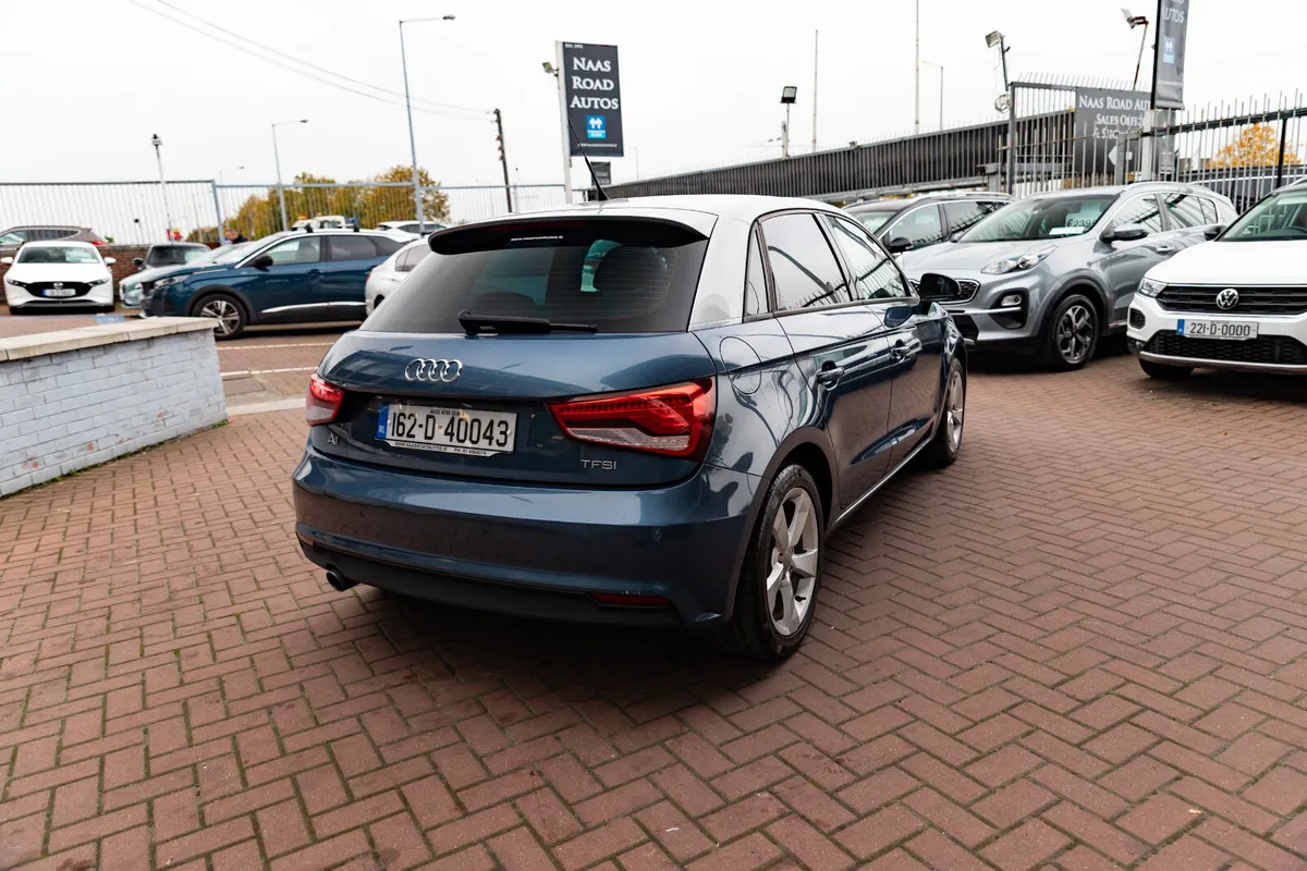 1.0 TSI SPORT EDITION 5DR HATCHBACK AUTOMATIC // B - Image 3