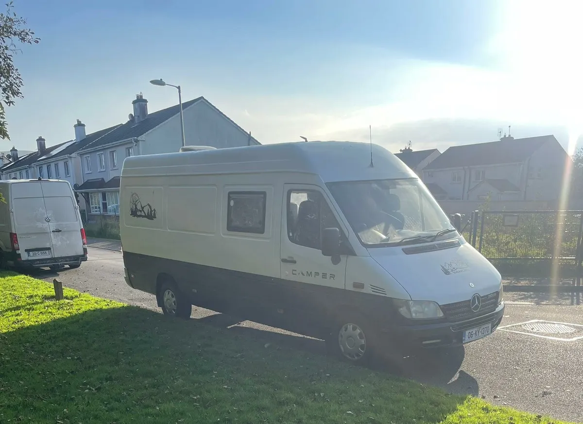 Camper - Image 1