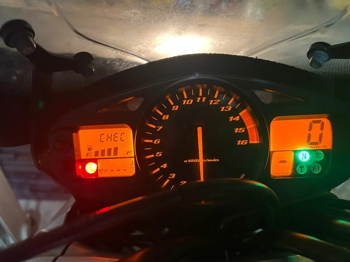 Suzuki gsr - Image 4