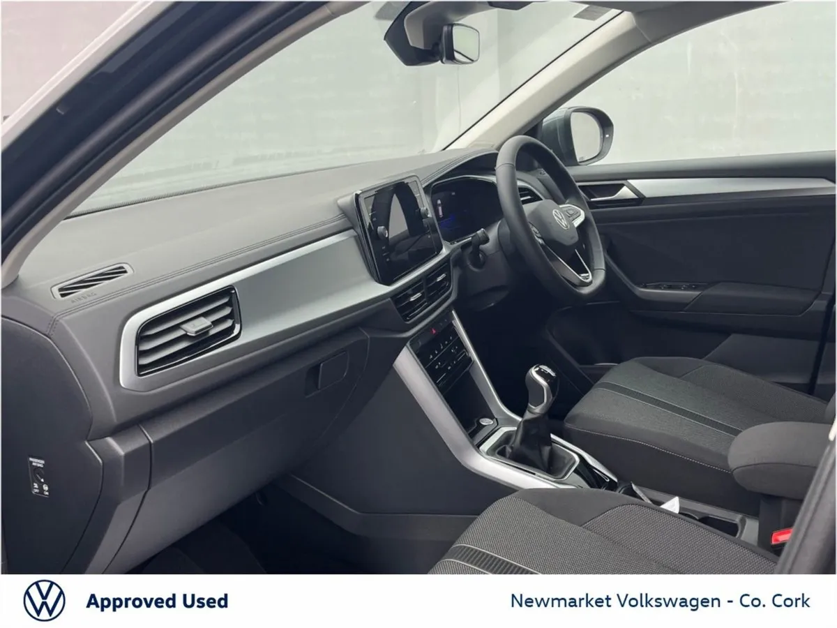 Volkswagen T-Roc Edition 75 2.0tdi M6F 116HP - Image 4