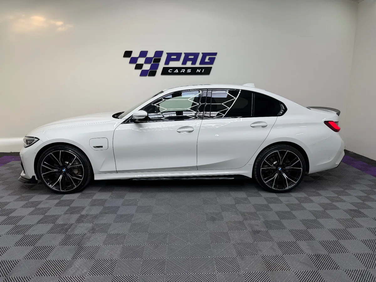 2021 BMW 330E M SPORT - AUTO - 1 OWNERL - Image 4