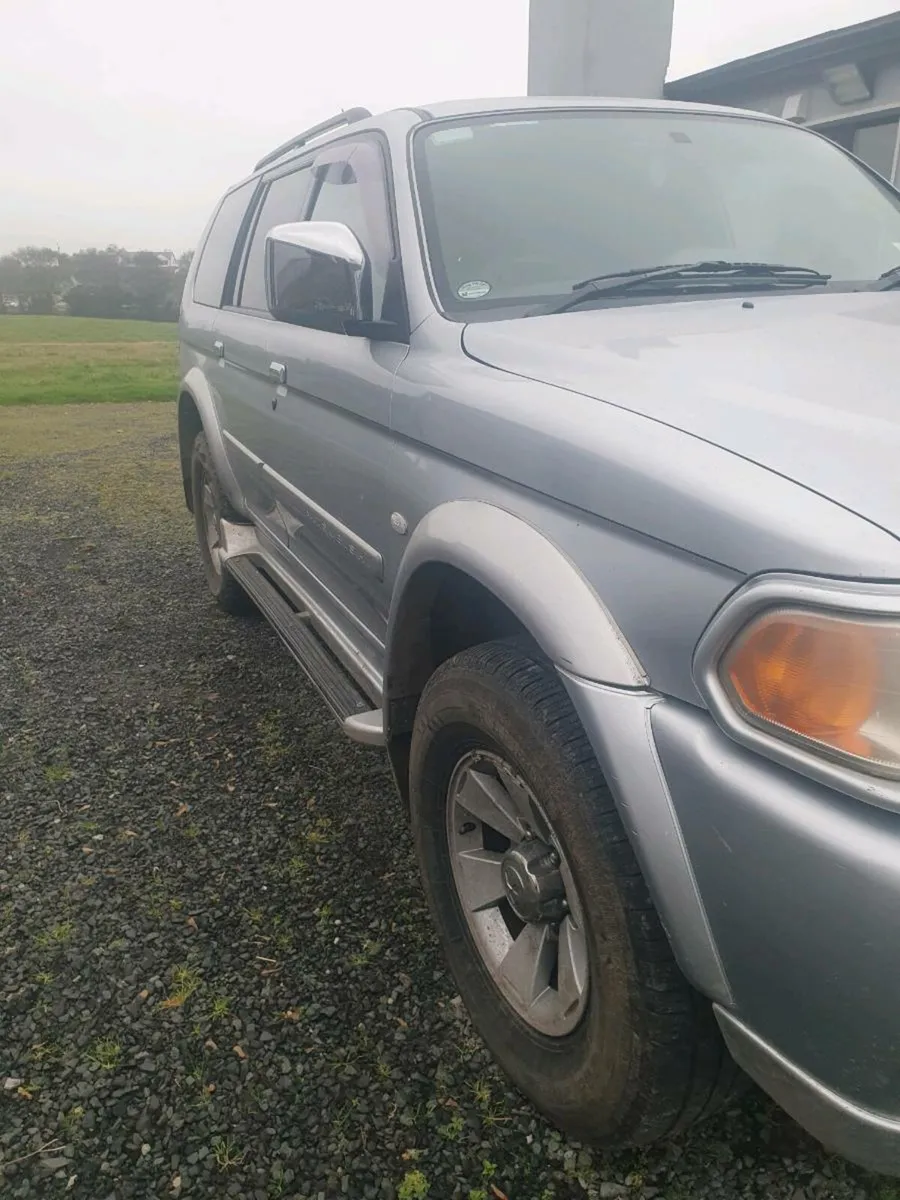 05 Pajero no test no tax 160000km - Image 3