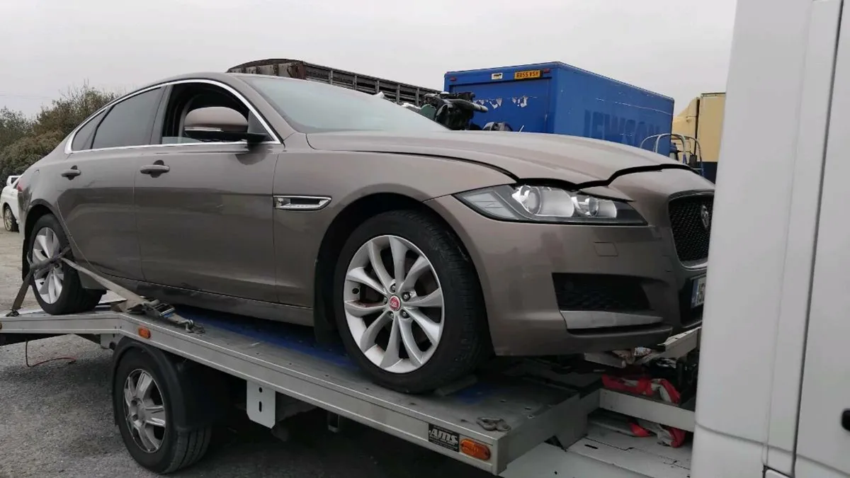 SPOTLESS JAGUAR XF LOW MILES - Image 1