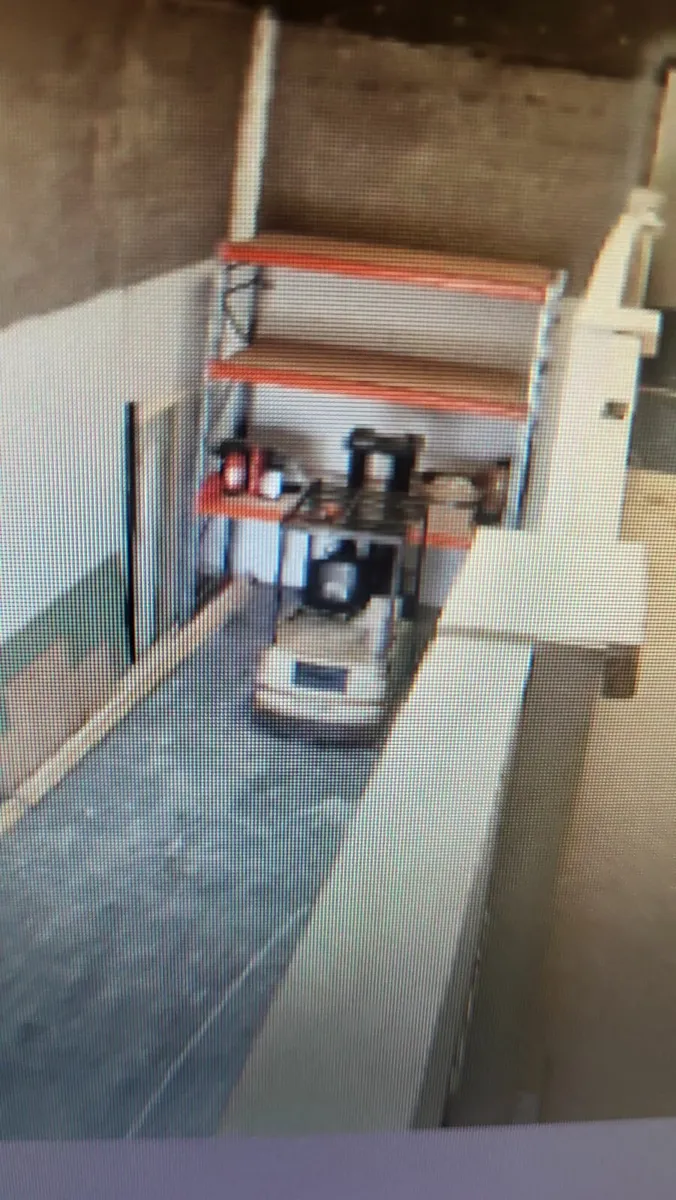 Crown SC35 Electric Forklift - Image 4