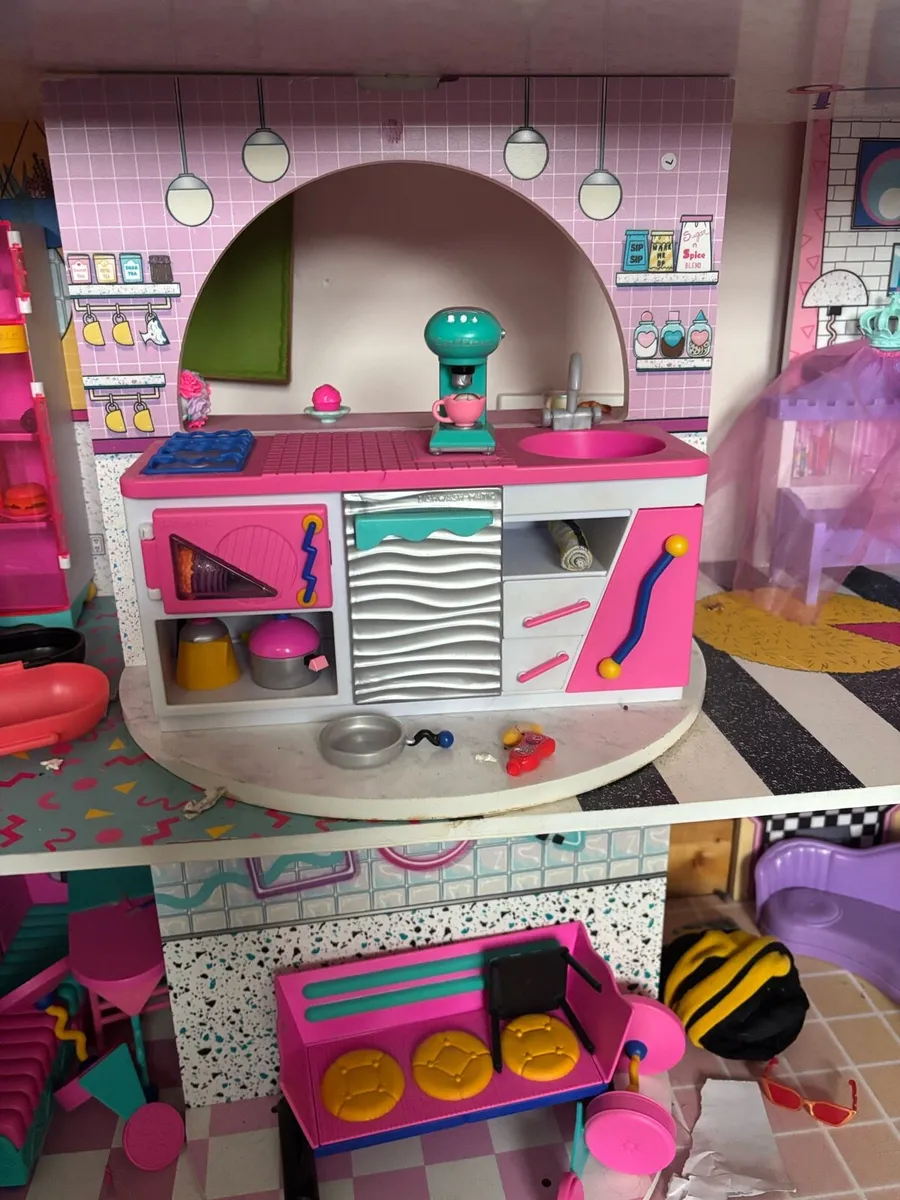 Dolls House - Image 3