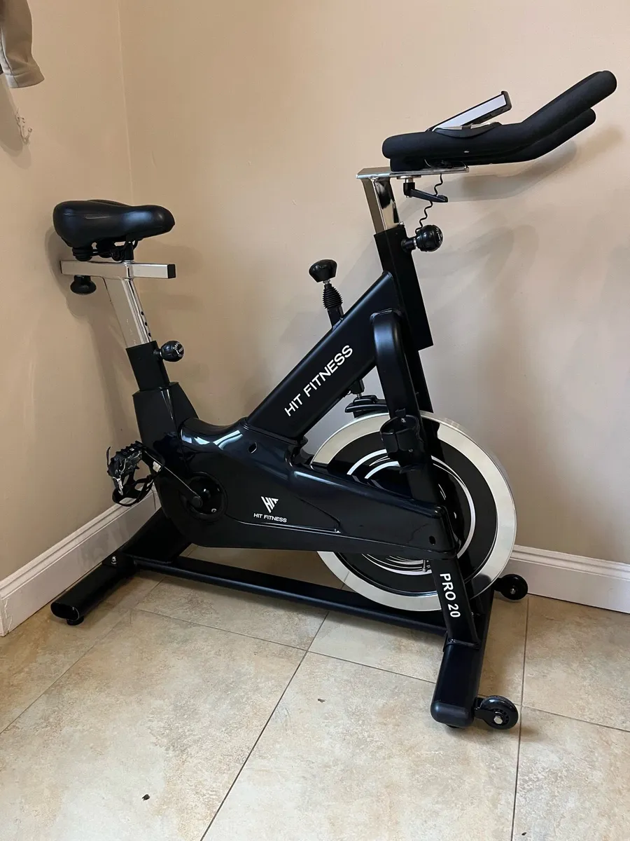 As new: hit fitness 20kg flywheel spin bike - Image 1