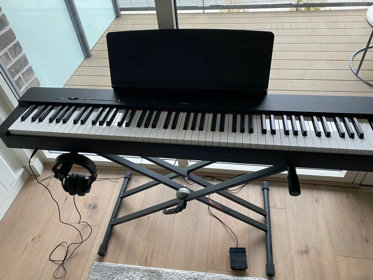 Yamaha P-225 Digital Piano – Like New + Stand - Image 2