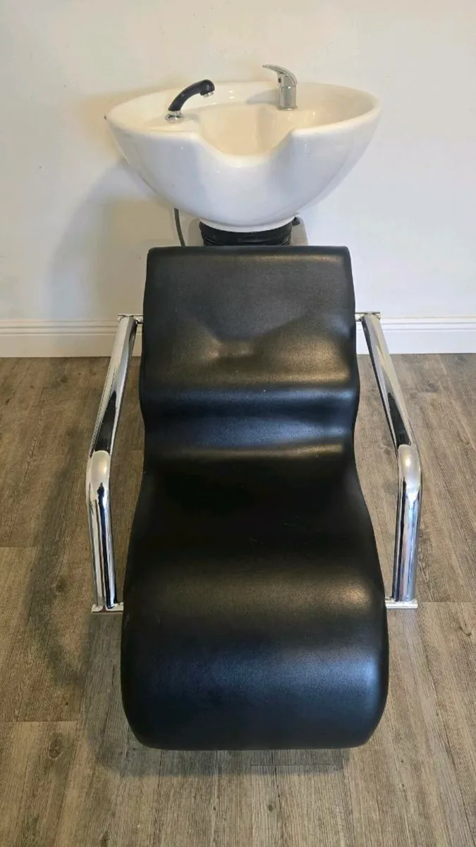 Hair salon furniture - Image 3
