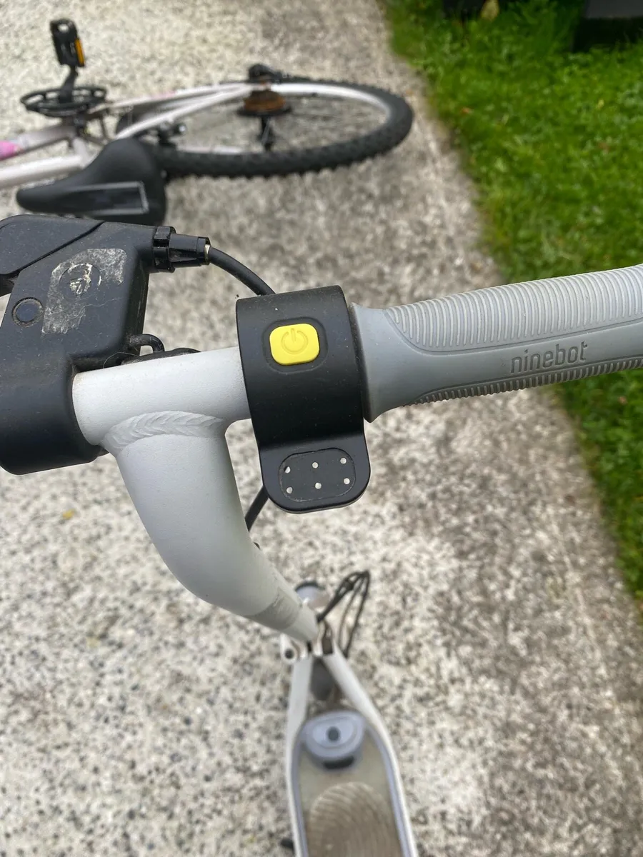Electric scooter - Image 3