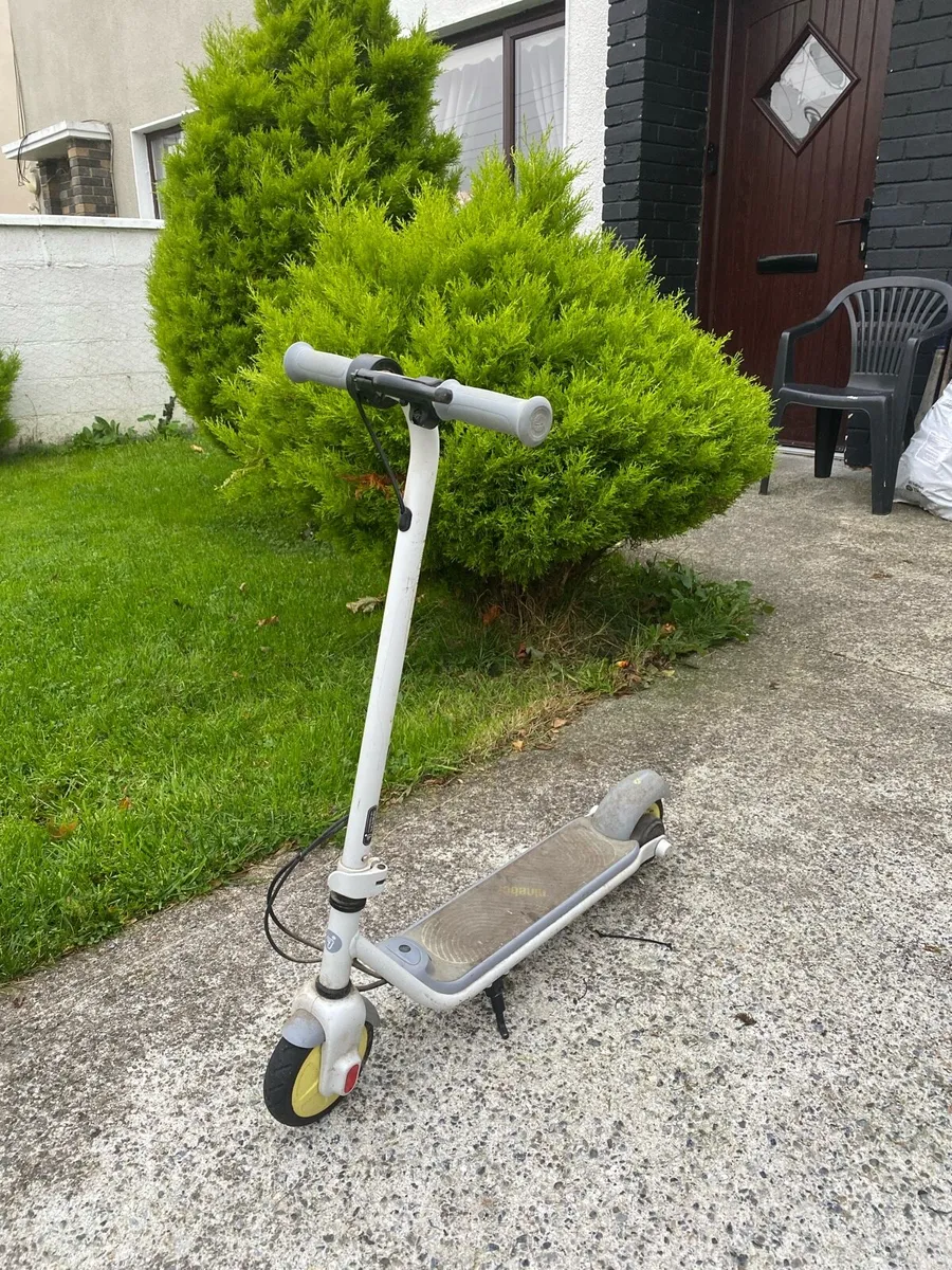 Electric scooter - Image 1