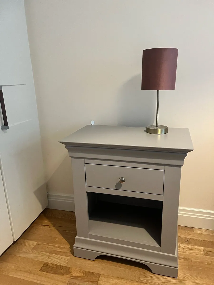 2x Bedside Table Lamp - Image 1